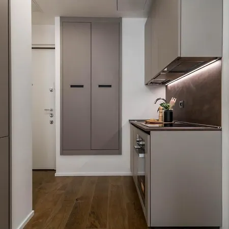 Central & Cozy Apartment In Milan Via Disciplini Exterior photo
