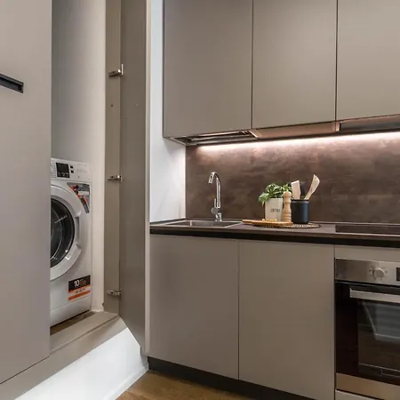 Central & Cozy Apartment In Milan Via Disciplini Exterior photo